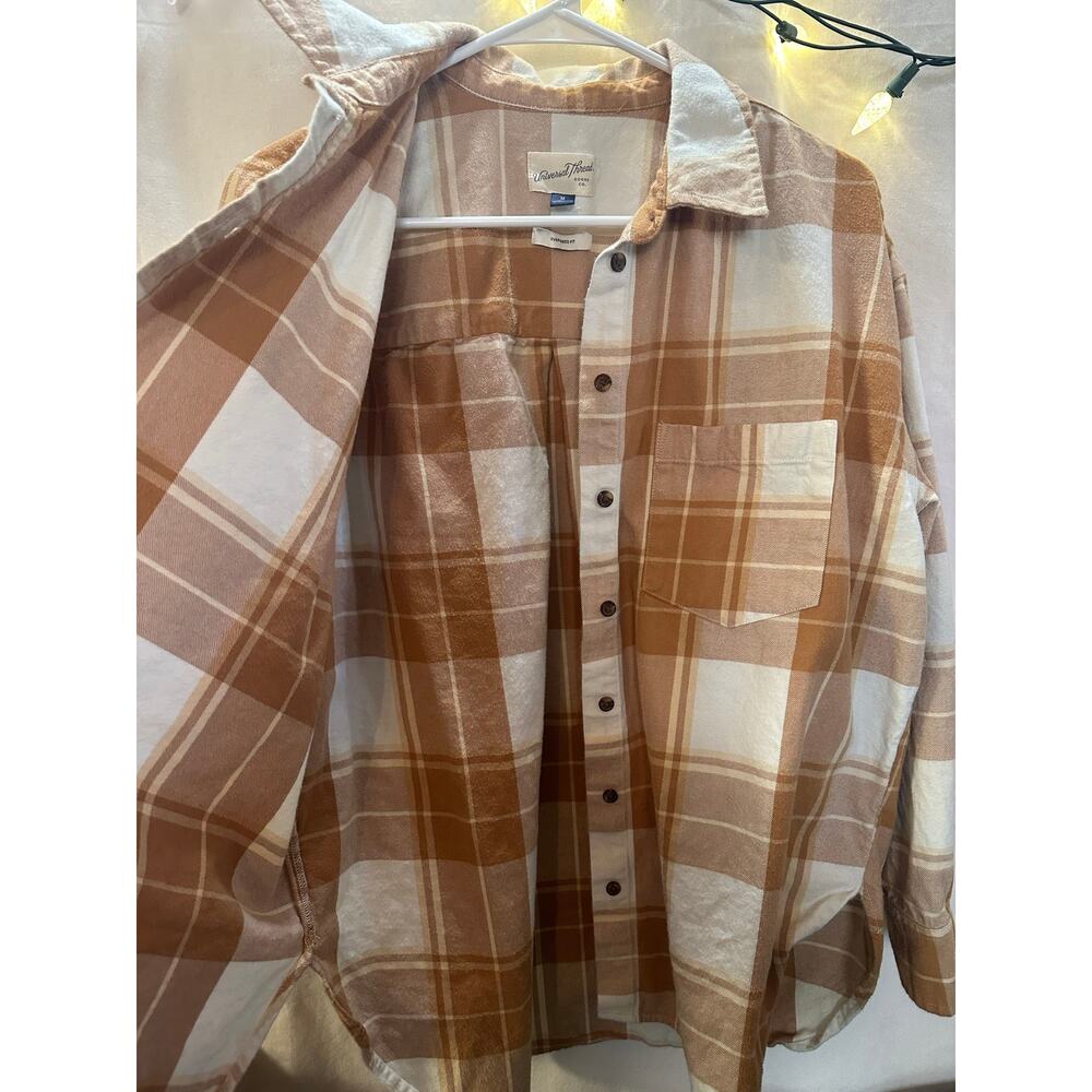 Universal Thread Co. Oversized Plaid Flannel Shirt Jacket | Size Medium - Picture 5 of 7